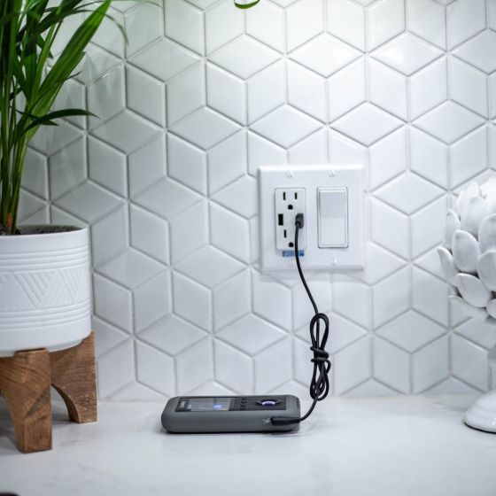 Compex Performance 3.0 Muscle Stimulator with TENS Kit