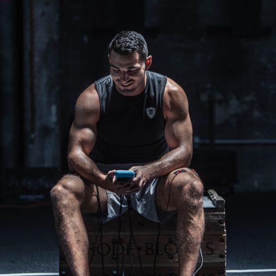 Compex Edge 3.0 Muscle Stimulator with TENS Kit