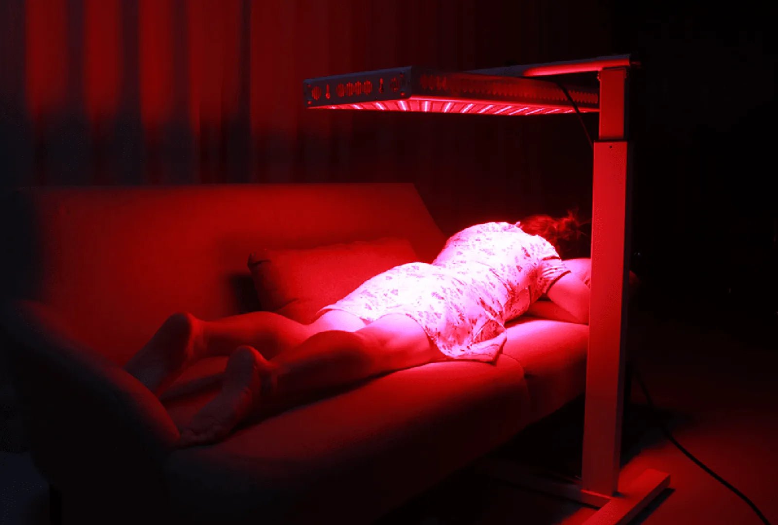 REDDOT Pneumatic Stand (PS) — Smooth Height Adjustment for Therapy Use by Reddotled