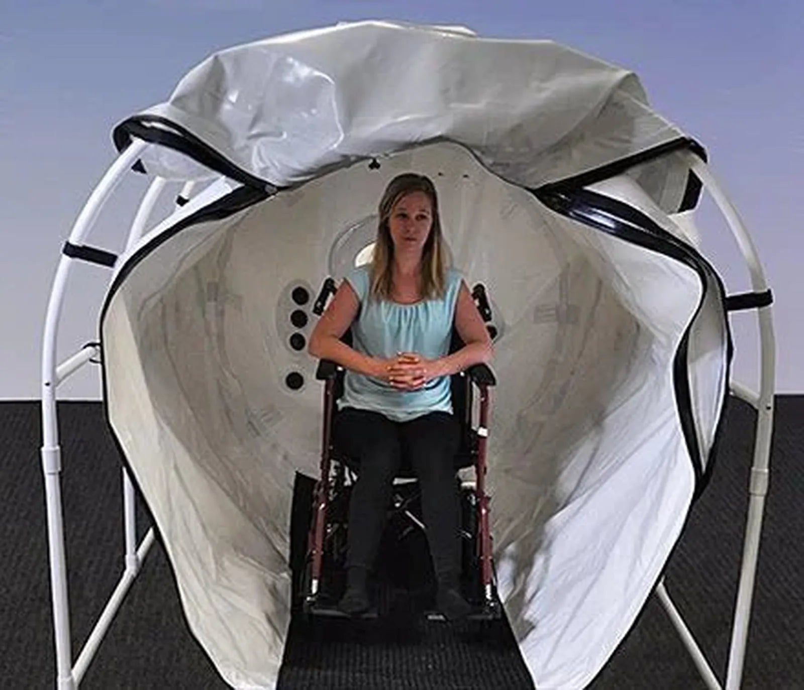 Grand Dive Pro Plus Hyperbaric Chamber by Summit to Sea