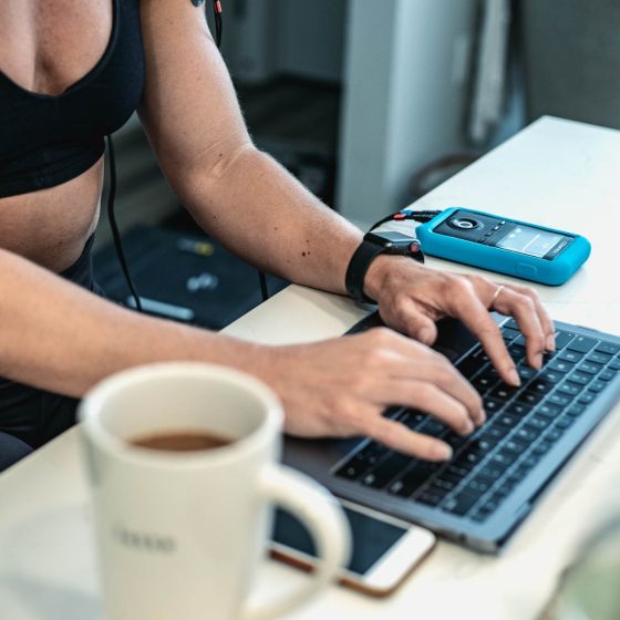 Compex Edge 3.0 Muscle Stimulator with TENS Kit