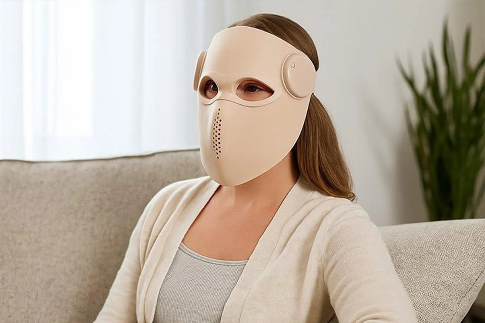 CS-001 Phototherapy 3D Mask by Reddotled