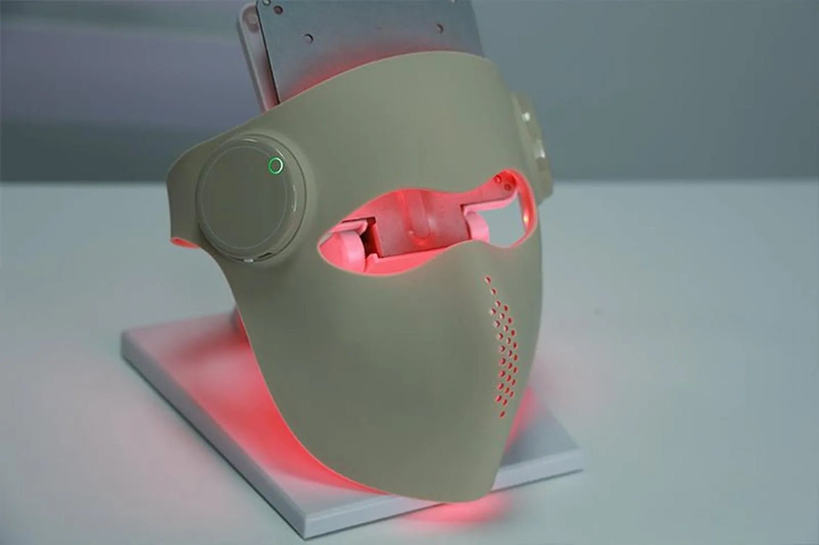 CS-001 Phototherapy 3D Mask by Reddotled